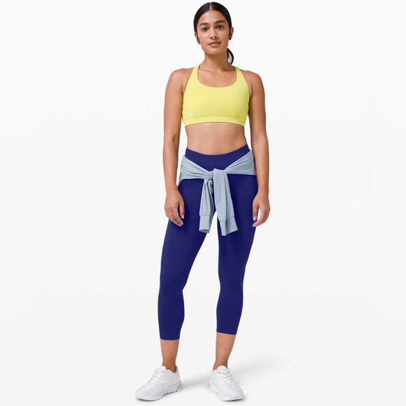 Lululemon Fast and Free High-Rise Crop II 23" *Non-Reflective in Larkspur - Picture 2 of 7